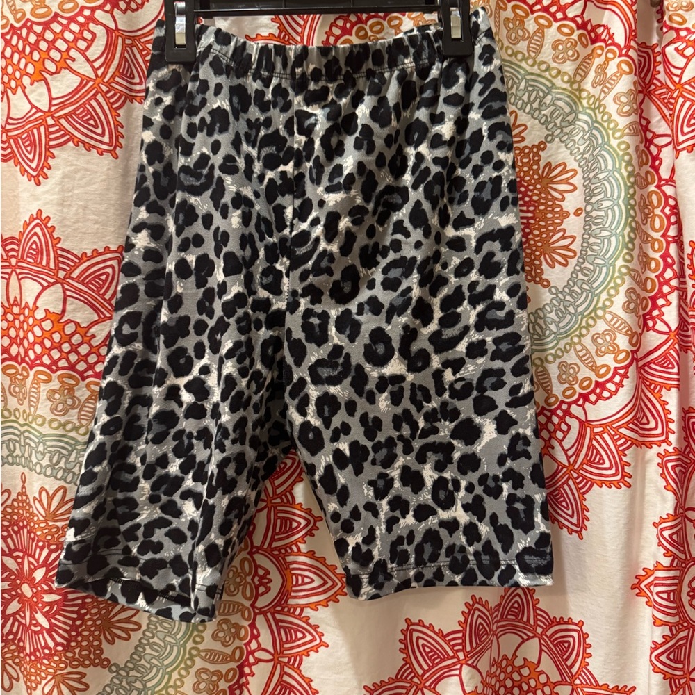 Zenana Outfitters Gray Leopard Print Shorts